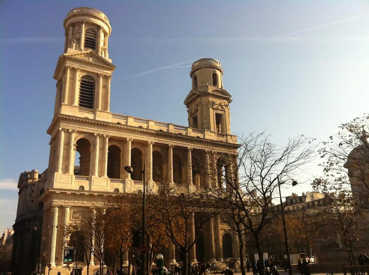 Lovely Apartment In Heart Of Paris 10 Min Walk To Louvre