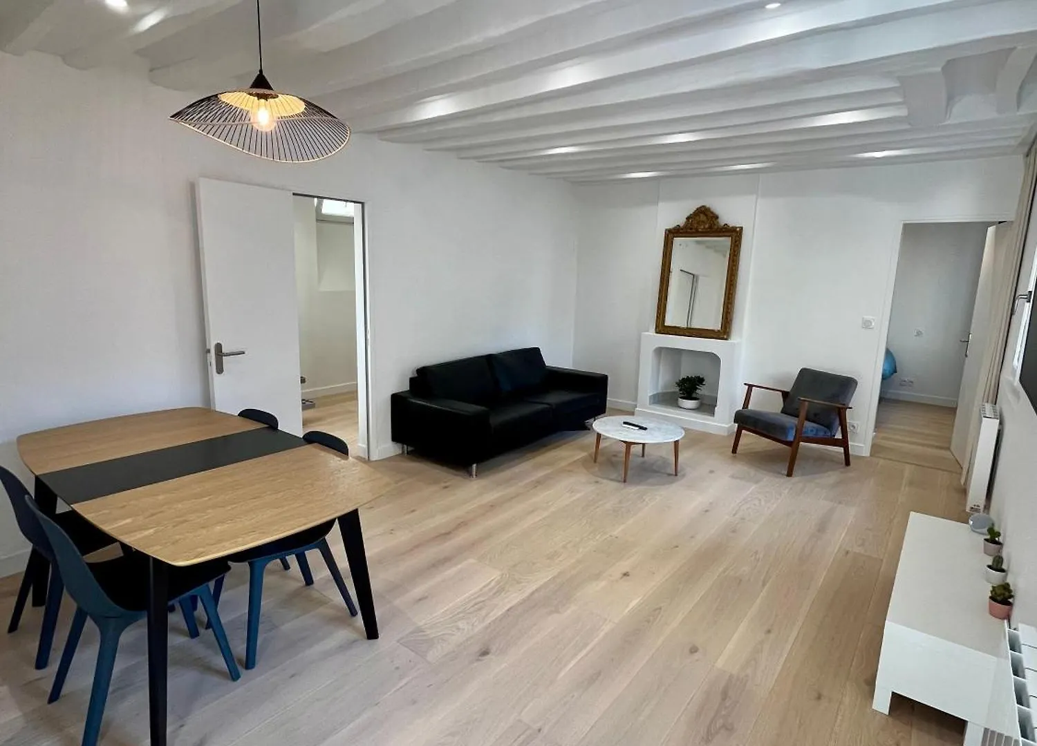 Lovely Apartment In Heart Of Paris 10 Min Walk To Louvre